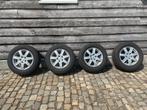 Continental winterbanden 215/65 R16, Auto-onderdelen, Banden en Velgen, Ophalen