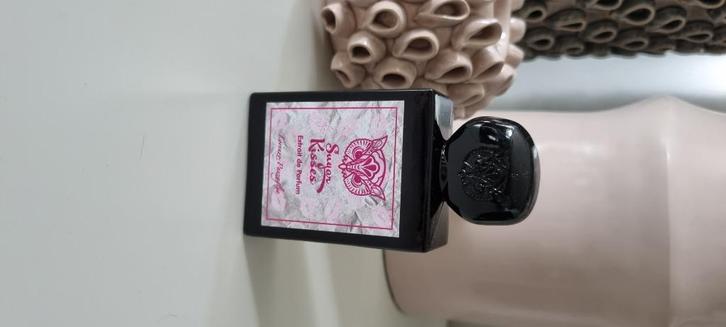 Suger Kisses (Lorenzo Pazzaglia), 50ml, Sieraden, Tassen en Uiterlijk, Uiterlijk | Parfum, Zo goed als nieuw, Verzenden