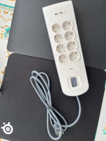 Belkin BSV604VF2M Surge Plus Power Strip beschikbaar voor biedingen