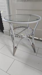 Wit rond tafeltje rotanlook met glasplaat, Overige materialen, Minder dan 55 cm, Gebruikt, Rond
