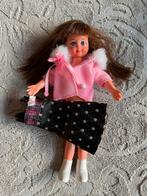 Vintage Chris barbie met origineel Barbie jasje en laarsjes, Verzamelen, Ophalen of Verzenden, Zo goed als nieuw, Kleertjes