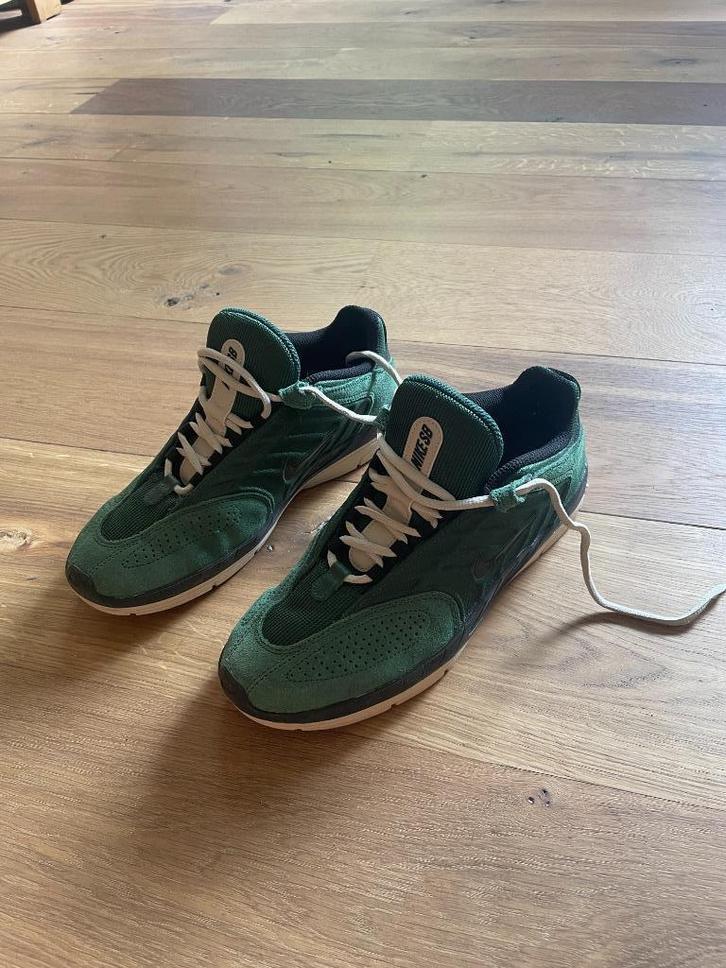 Nike sneakers - SB Vertebrae - maat 40  - nieuwstaat, Kleding | Dames, Schoenen, Zo goed als nieuw, Sneakers of Gympen, Groen