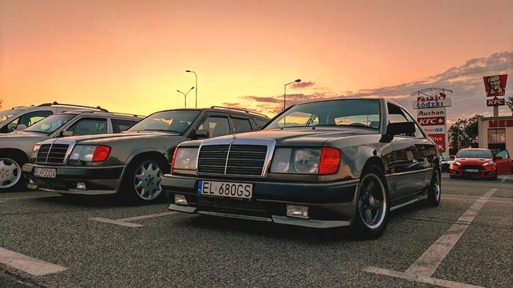 Mercedes /W124/C124/SEDAN/STATIO AMG 1e en 2de serie pakket, Auto diversen, Overige Auto diversen, Ophalen of Verzenden