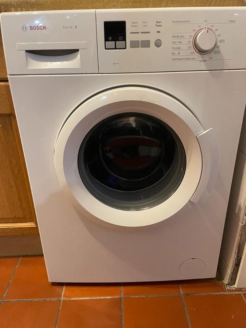 Bosch wasmachine serie 2, Witgoed en Apparatuur, Wasmachines, Gebruikt, Voorlader, 6 tot 8 kg, Minder dan 85 cm, Handwasprogramma