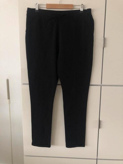 Zwarte broek mt L van Je m’apelle, Kleding | Dames, Broeken en Pantalons, Zo goed als nieuw, Maat 42/44 (L), Zwart, Lang, Ophalen of Verzenden