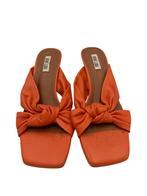 Bibi Lou hakken 39, Kleding | Dames, Schoenen, Bibi lou, Oranje, Ophalen of Verzenden, Zo goed als nieuw