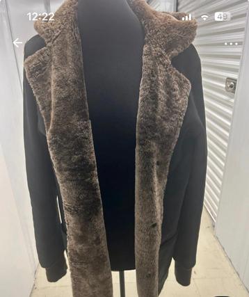 Lamd leather winterjas beschikbaar voor biedingen