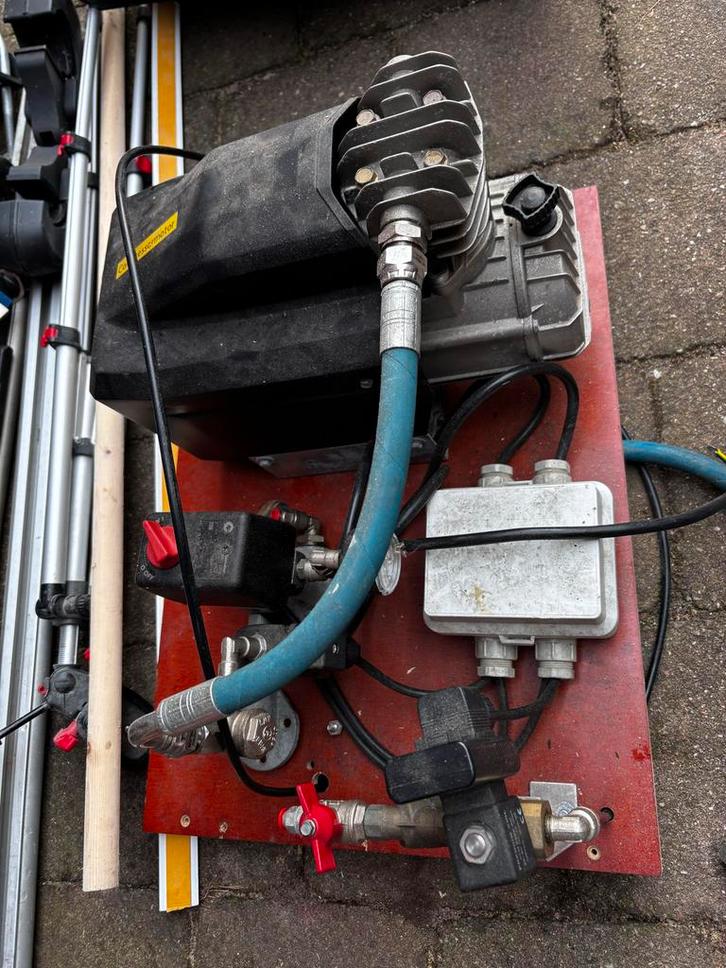 Airtask Luchtcompressor - Gebruikt, Doe-het-zelf en Verbouw, Compressors, Gebruikt, 6 tot 10 bar, Minder dan 25 liter, Minder dan 200 liter/min