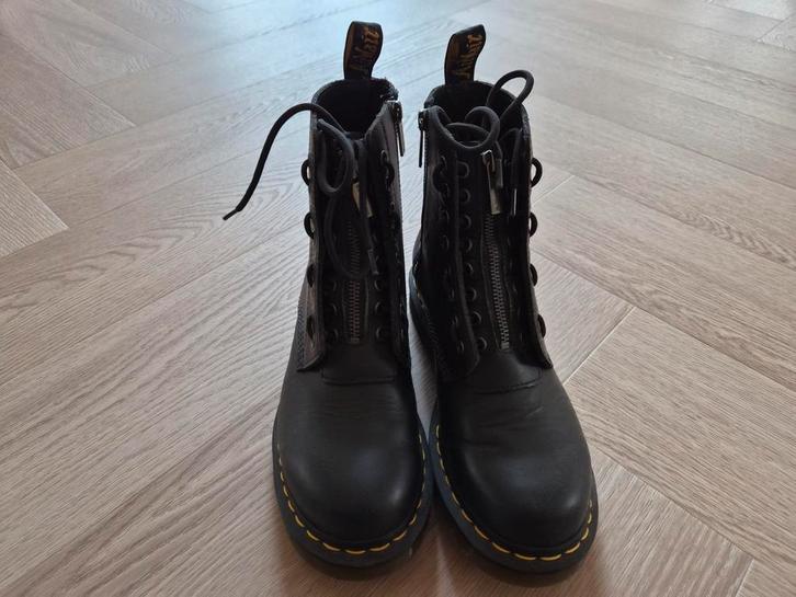 Zo goed als nieuw Dr. Martens Veterboots maat 40, Kleding | Dames, Schoenen, Zo goed als nieuw, Lage of Enkellaarzen, Zwart, Ophalen of Verzenden