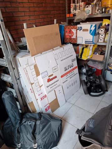 Verhuisdozen  beschikbaar voor biedingen