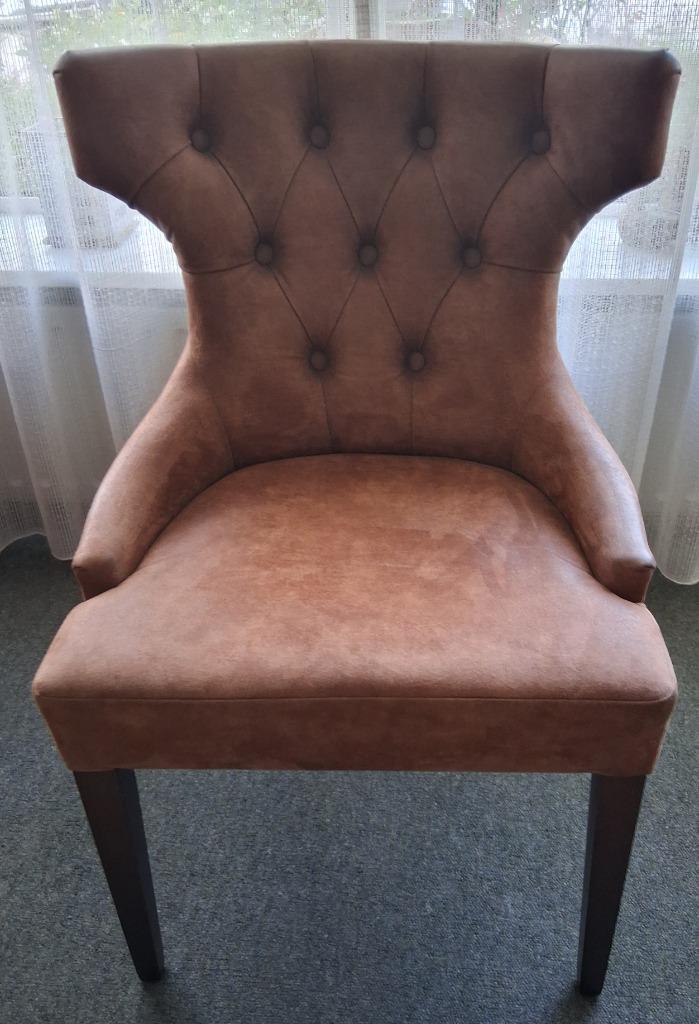 Eetkamerstoelen van 'JUST Design', Huis en Inrichting, Stoelen, Drie, Stof, Bruin, Ophalen