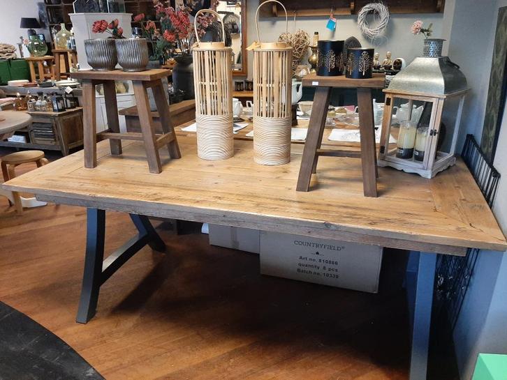 Industriële oud grenen eettafel grijze A poten, Huis en Inrichting, Complete eetkamers, Gebruikt, 4 tot 6 stoelen, Ophalen