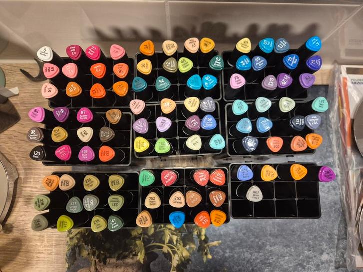 Action DécoTime Twinmarkers alcohol basis 101 stuks, Hobby en Vrije tijd, Tekenen, Zo goed als nieuw, Potlood of Stift, Ophalen