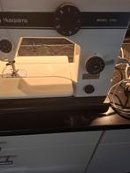 Husqvarna 2760 Naaimachine - Goed Onderhouden, Hobby en Vrije tijd, Naaimachines en Toebehoren, Ophalen of Verzenden, Zo goed als nieuw