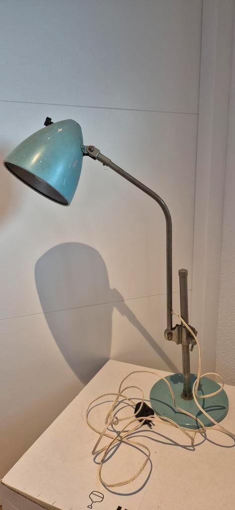Burolamp HALA ontworpen door H. Busquet voor Hala Zeist., Huis en Inrichting, Lampen | Tafellampen, Minder dan 50 cm, Ophalen of Verzenden