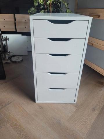 2 x Ikea ladenkast Alex wit beschikbaar voor biedingen