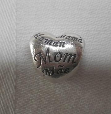 Zilveren Pandora charm hart met de tekst mama nr.1194 beschikbaar voor biedingen