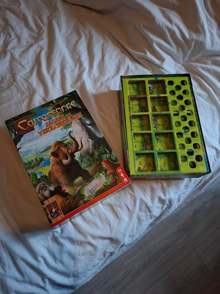 Carcassonne: Jagers en Verzamelaars - Bordspel, Hobby en Vrije tijd, Gezelschapsspellen | Bordspellen, Zo goed als nieuw, Een of twee spelers