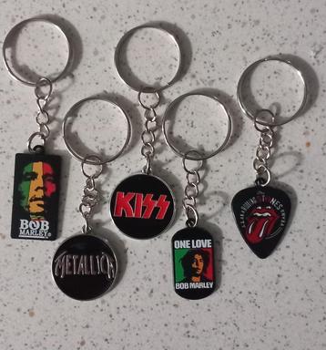 Verschillende sleutelhangers "nieuw" beschikbaar voor biedingen