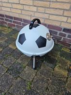 Voetbal kolen bbq € 10,-, Ophalen of Verzenden, Zo goed als nieuw