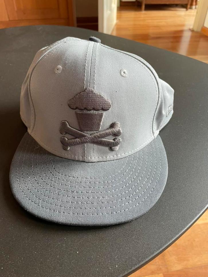 Johnny Cupcakes, new era, 59er cap. Maat 7,5, Kleding | Heren, Hoeden en Petten, Zo goed als nieuw, Ophalen of Verzenden
