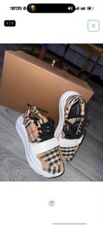 Burberry sneakers, Eén persoon