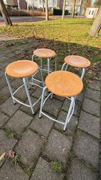 4 x Vintage bar chairs, Huis en Inrichting, Stoelen, Ophalen, Gebruikt, Bruin, Vier