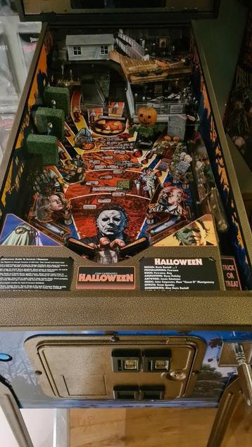 Halloween Collector editon flipperkast beschikbaar voor biedingen