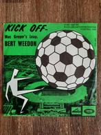 WK VOETBAL 1966 - Singletje herkenningsmelodie KICK OFF., Verzamelen, Overige typen, Gebruikt, Ophalen of Verzenden, Overige sporten
