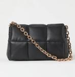 H&m stiksels zwart schoudertas nieuw, Ophalen of Verzenden, Zo goed als nieuw