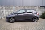 Toyota Yaris 1.5 Hybrid Design Autom 5 Deurs Navi Camera Cli, Auto's, Toyota, 47 €/maand, Origineel Nederlands, Te koop, Zilver of Grijs