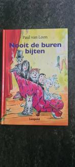Paul van Loon - Nooit de buren bijten, Ophalen of Verzenden, Zo goed als nieuw, Paul van Loon