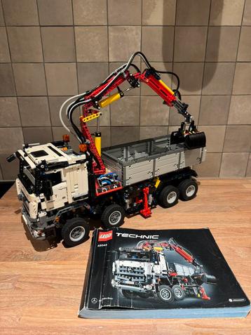 Lego Technic Mercedes-Benz Arocs 3245 (42043) beschikbaar voor biedingen