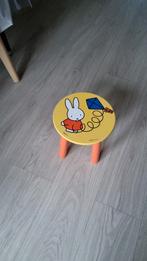 Nijntje krukje, Kinderen en Baby's, Kinderkamer | Tafels en Stoelen, Gebruikt, Ophalen of Verzenden