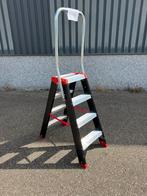 Trap 4 treden dubbel oploopbaar met steunbeugel NIEUW, Doe-het-zelf en Verbouw, Ladders en Trappen, Trap, Nieuw, Ophalen of Verzenden