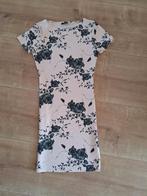 Vintage Chic lichtroze jurk zwarte bloemen feestjurk maat M, Kleding | Dames, Jurken, Gedragen, Maat 38/40 (M), Ophalen of Verzenden