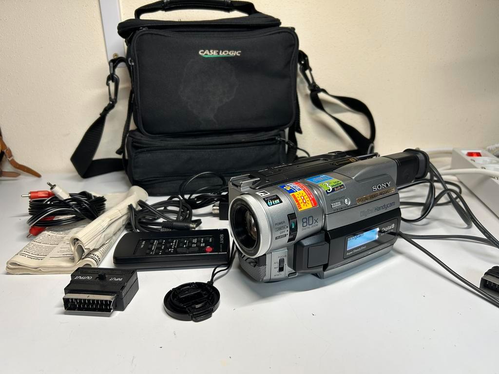 SONY DCR-TRV210E 中古　ヨーロッパ　PAL方式対応 Sony DCR-TRV210E (video8, hi8 and digital8) – Firewire