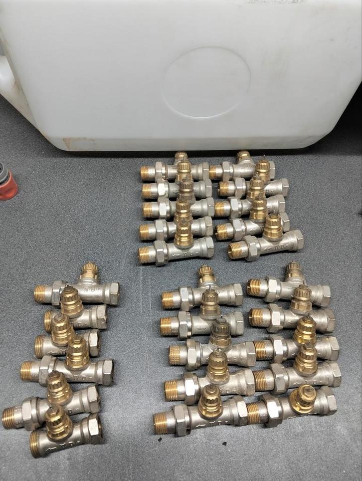 Danfoss Thermostaatkranen + Knoppen - Groot Lot, Doe-het-zelf en Verbouw, Sanitair, Kraan, Ophalen of Verzenden