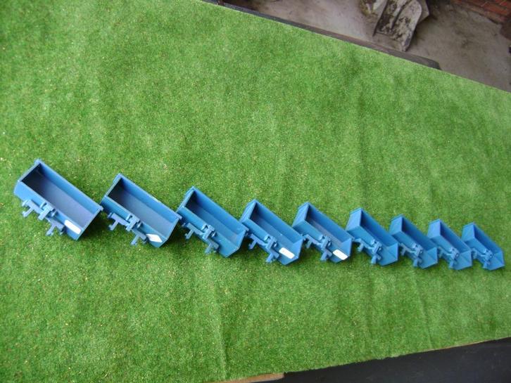 Ransomes transportbakje van Britains nr. 9545, Hobby en Vrije tijd, Modelauto's | 1:32, Zo goed als nieuw, Tractor of Landbouw