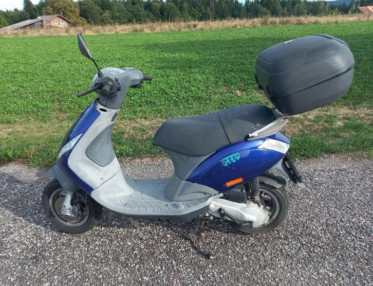 🚀Piaggio zip 50cc 8358 KM !🚀, Fietsen en Brommers, Scooters | Piaggio, Gebruikt, Zip, Benzine, Ophalen of Verzenden