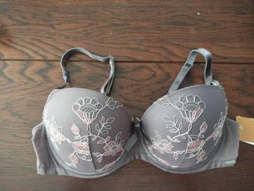 Chantelle BH 80C NIEUW  beschikbaar voor biedingen