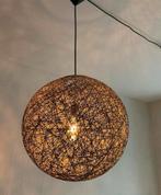 Bolvormige hanglamp van touw, Huis en Inrichting, Lampen | Hanglampen, Ophalen, Zo goed als nieuw, Stof, 50 tot 75 cm