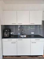 Gloednieuwe keller keuken, Ophalen, Nieuw, Binnendeur, 200 tot 215 cm