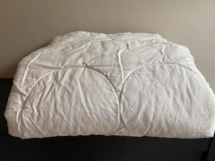 Ikea peuterdekbed 3,5 TOG zgan, Kinderen en Baby's, Kinderkamer | Beddengoed, Zo goed als nieuw, Deken of Dekbed, Wit, Jongetje of Meisje