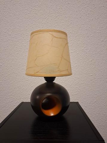 Retro Tafellampje met uniek design beschikbaar voor biedingen
