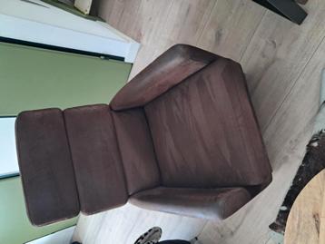 Suède fauteuil  beschikbaar voor biedingen