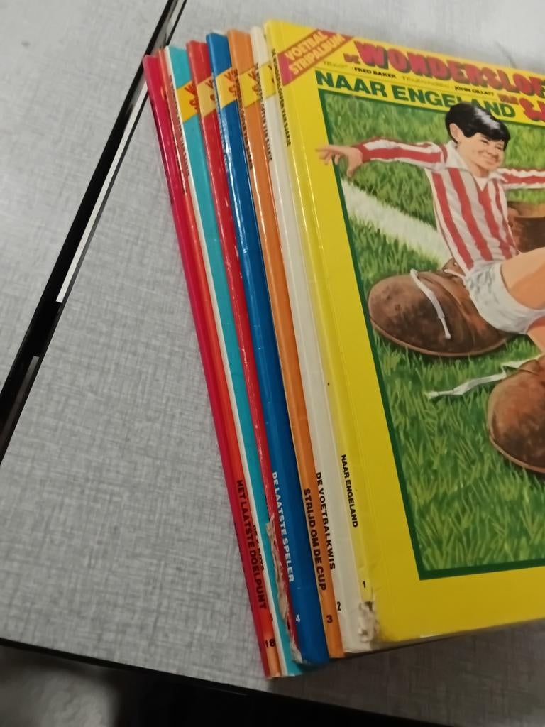 8 stripboeken van De Wondersloffen van Sjakie., Boeken, Meerdere stripboeken, Ophalen of Verzenden, Gelezen