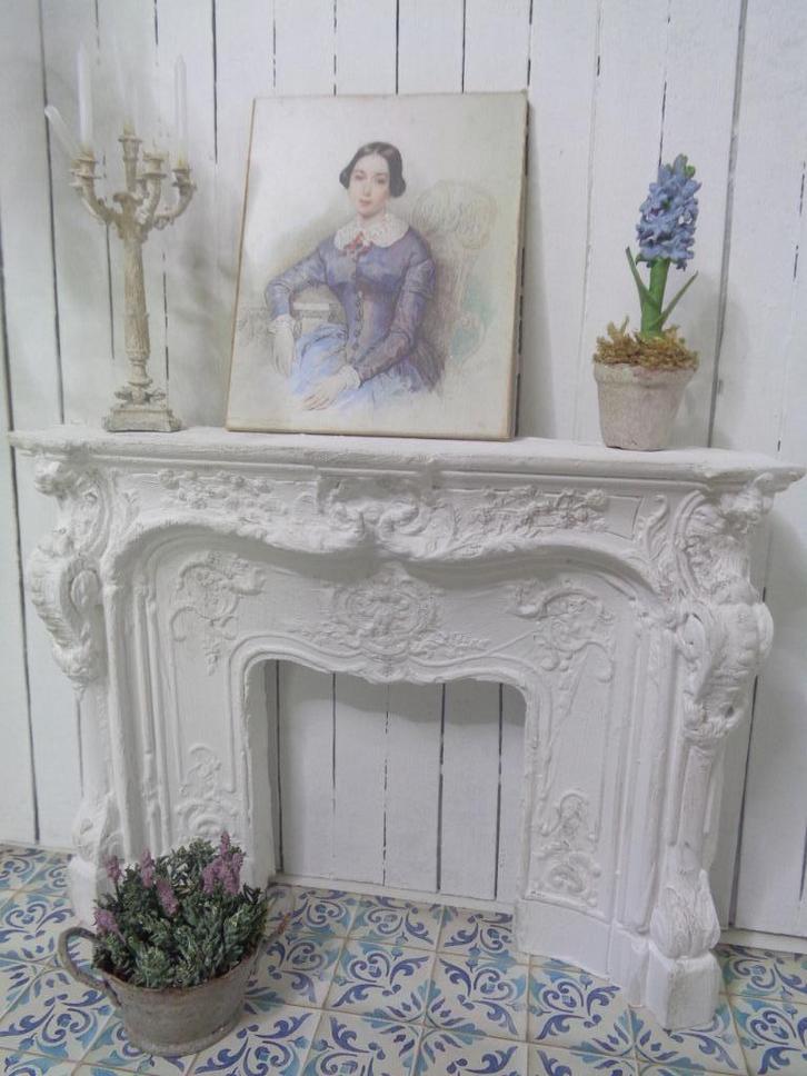 Mooie witte Schouw…..Poppenhuis 1:12… (FotoNr F45)*, Verzamelen, Poppenhuizen en Toebehoren, Nieuw, Poppenhuis, Ophalen of Verzenden