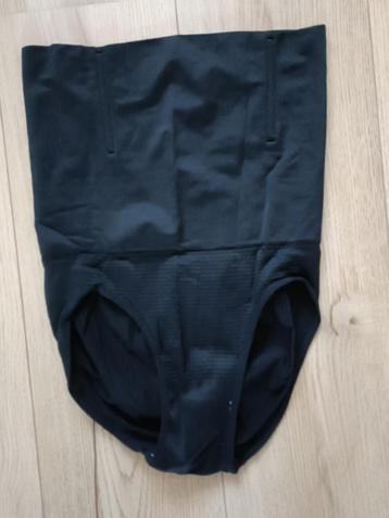 Een nieuwe zwarte Pc naadloze hoge taille "vormgevende slip" beschikbaar voor biedingen