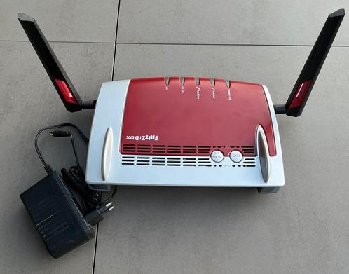 Fritzbox 7490 met externe antennes 2,4 en 5GHz, Computers en Software, Routers en Modems, Zo goed als nieuw, Ophalen of Verzenden